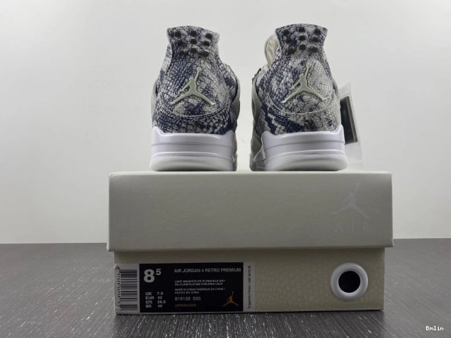 Boostmaster lin Retro 819139-030 Snakeskin Jordan 4 0821